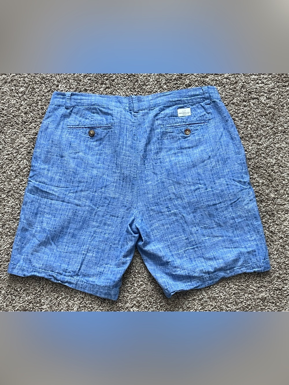 Vineyard Vines Men’s Light Blue Flat-Front Shorts, size 36, 8”inseam, like new. - Picture 4 of 7